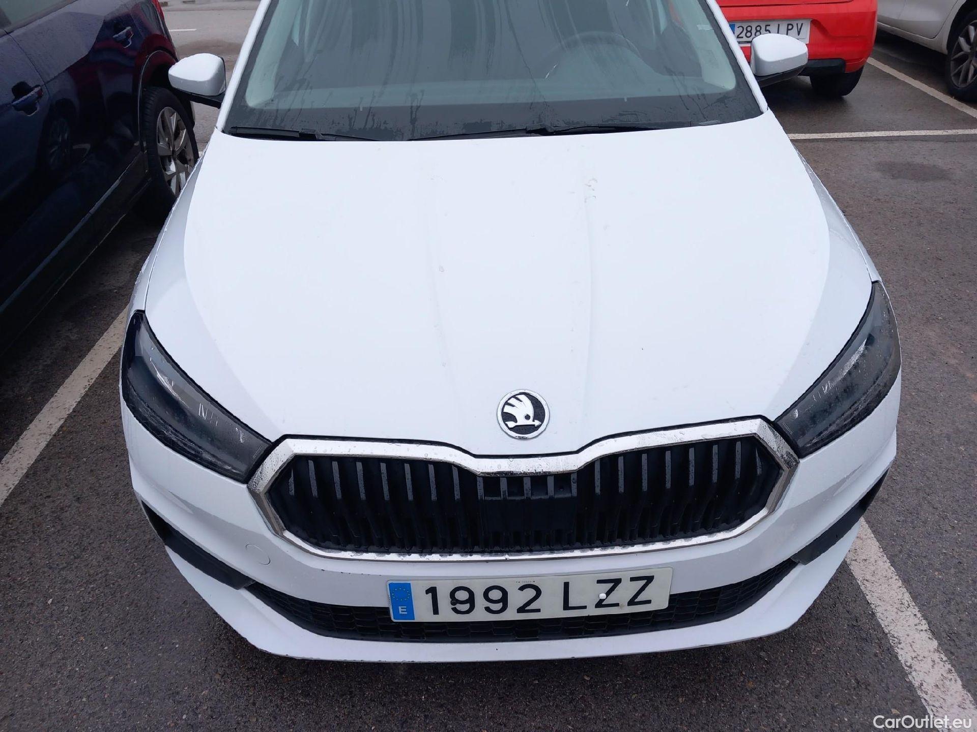  Skoda  Fabia SKODA  / 2021 / 5P / berlina con portón 1.0 TSI 70KW (95CV) Emotion (AC) #2