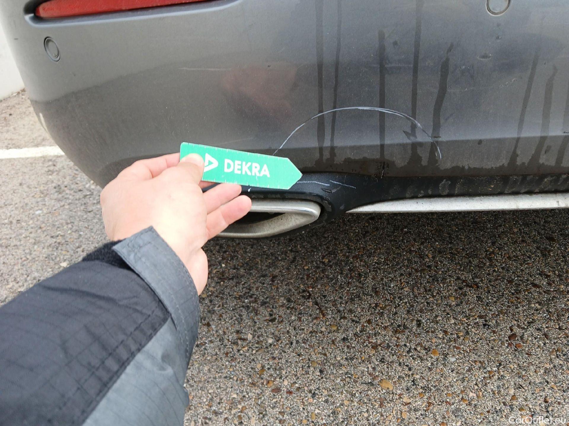  Mercedes  A-Klasse MERCEDES-BENZ Clase A / 2018 / 5P / berlina con portón A 180 d #15