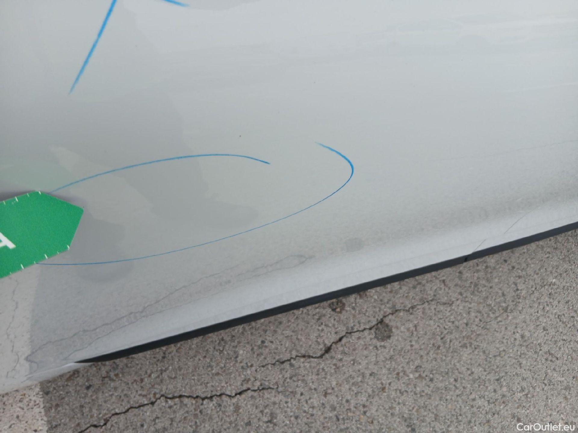  Renault  Clio RENAULT  / 2019 / 5P / berlina con portón Equilibre Blue dCi 74kW (100CV) #14