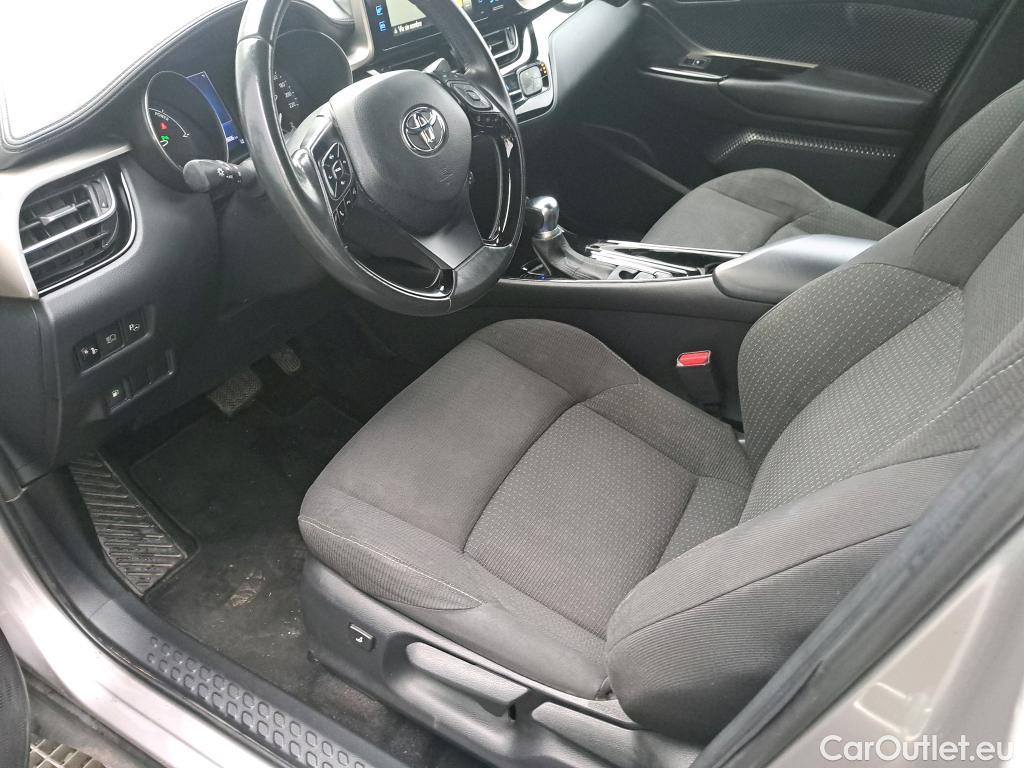  Toyota  C-HR TOYOTA  / 2016 / 5P / todoterreno 1.8 125H Advance (CX) #9