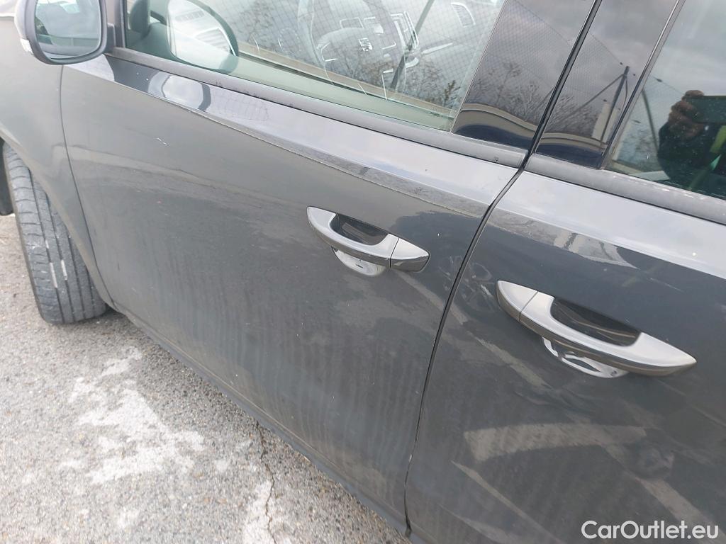  Seat  Alhambra SEAT  / 2010 / 5P / monovolumen 1.4 TSI 110kW DSG St&Sp Style GO(SP) #1