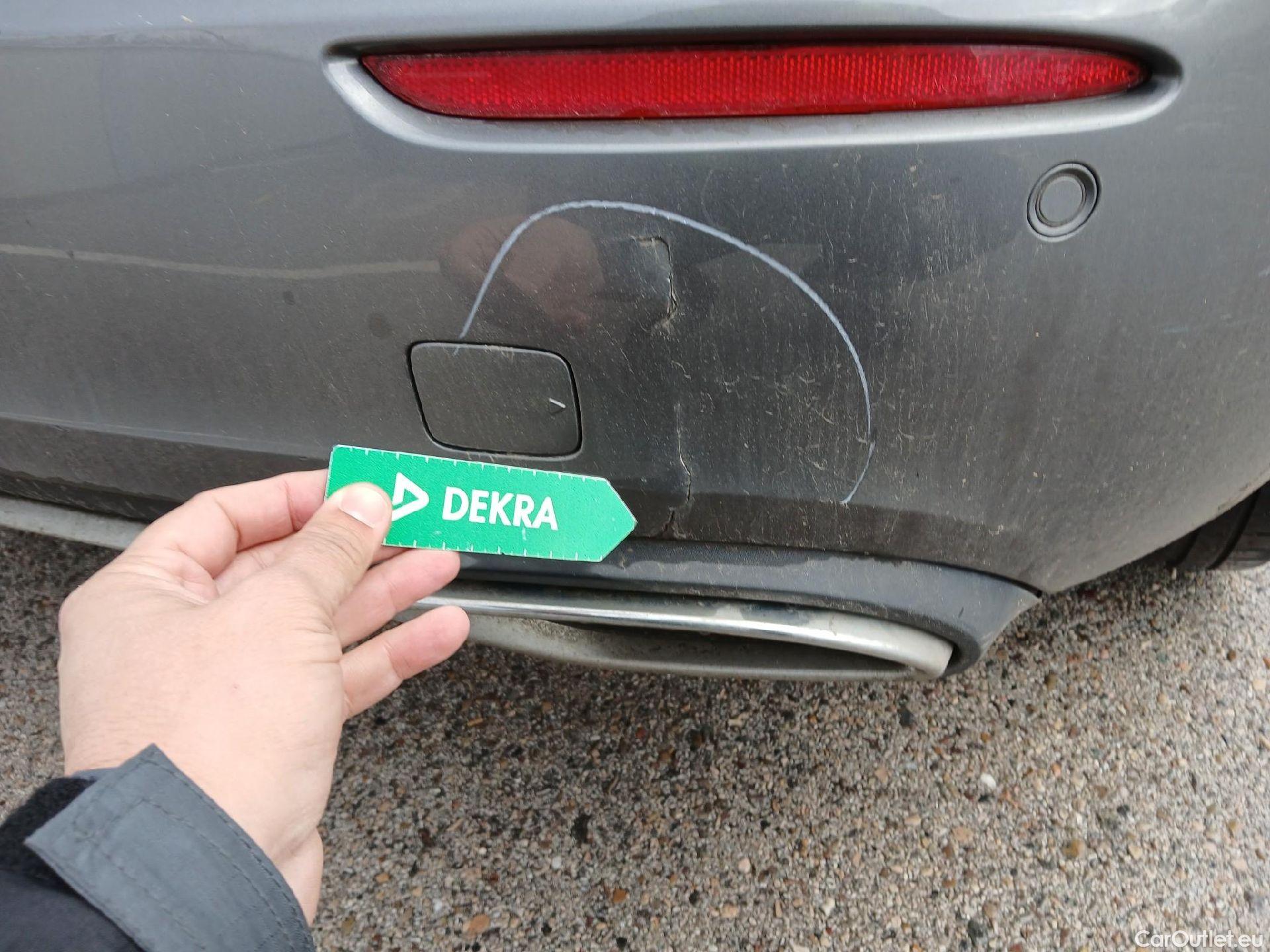  Mercedes  A-Klasse MERCEDES-BENZ Clase A / 2018 / 5P / berlina con portón A 180 d #13