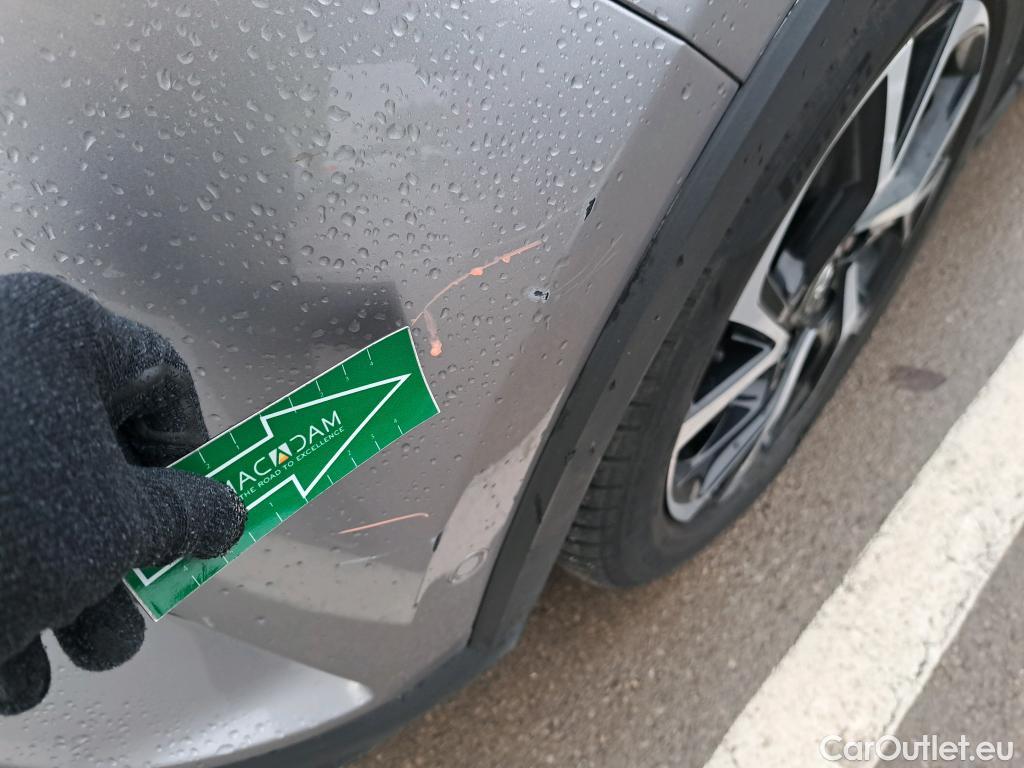  Toyota  C-HR TOYOTA  / 2016 / 5P / todoterreno 1.8 125H Advance (CX) #13