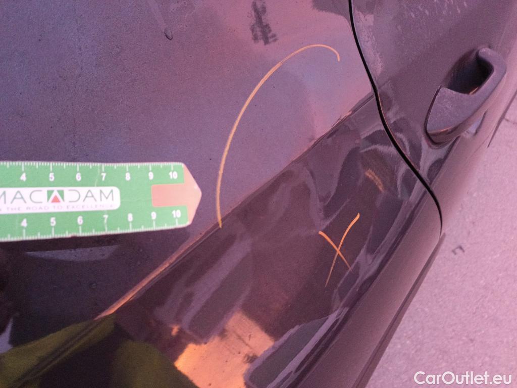  KIA  XCeed KIA    1.6 GDi PHEV 104kW (141CV) eDrive (AC) #6