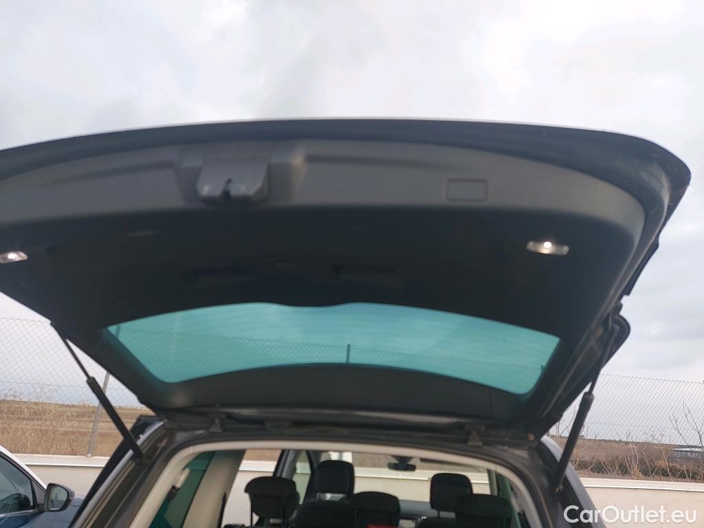  Seat  Alhambra SEAT  / 2010 / 5P / monovolumen 1.4 TSI 110kW DSG St&Sp Style GO(SP) #20