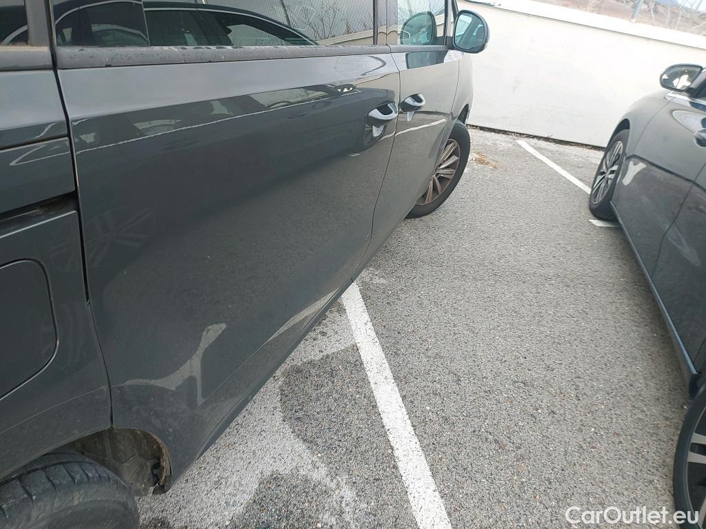  Seat  Alhambra SEAT  / 2010 / 5P / monovolumen 1.4 TSI 110kW DSG St&Sp Style GO(SP) #13