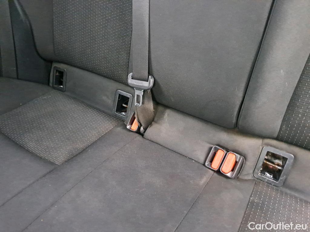  Toyota  C-HR TOYOTA  / 2016 / 5P / todoterreno 1.8 125H Advance (CX) #19