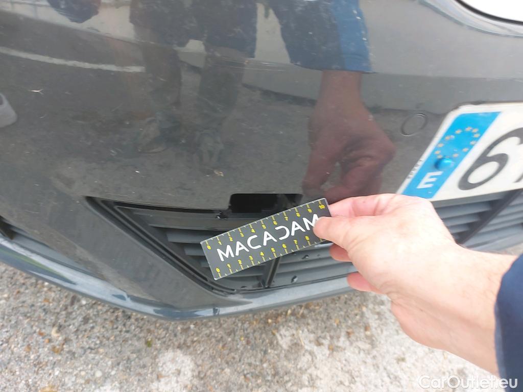  Seat  Alhambra SEAT  / 2010 / 5P / monovolumen 1.4 TSI 110kW DSG St&Sp Style GO(SP) #27