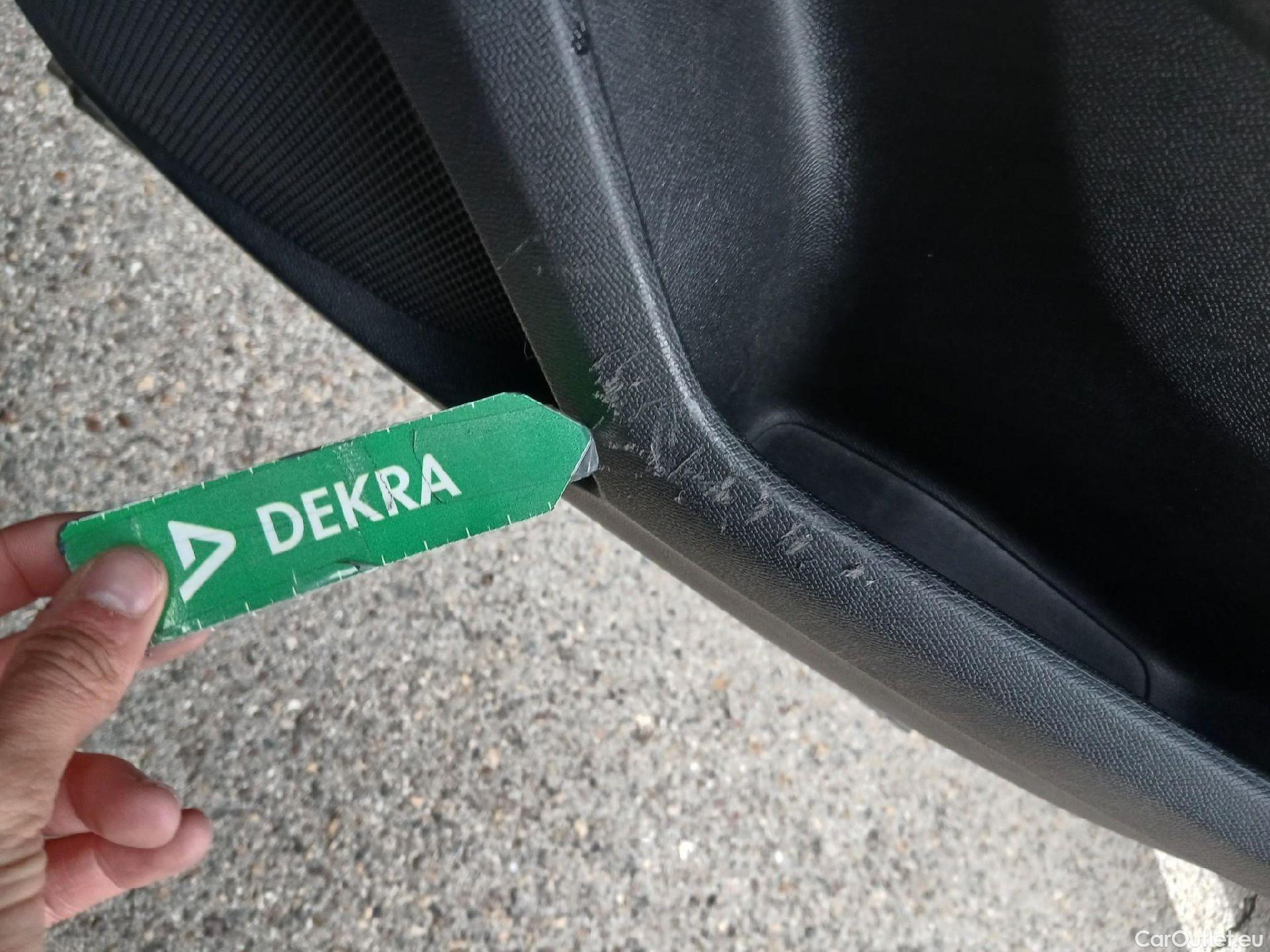  Peugeot  3008  Allure Pack 1.5 HDi 130CV AT8 E6d #32