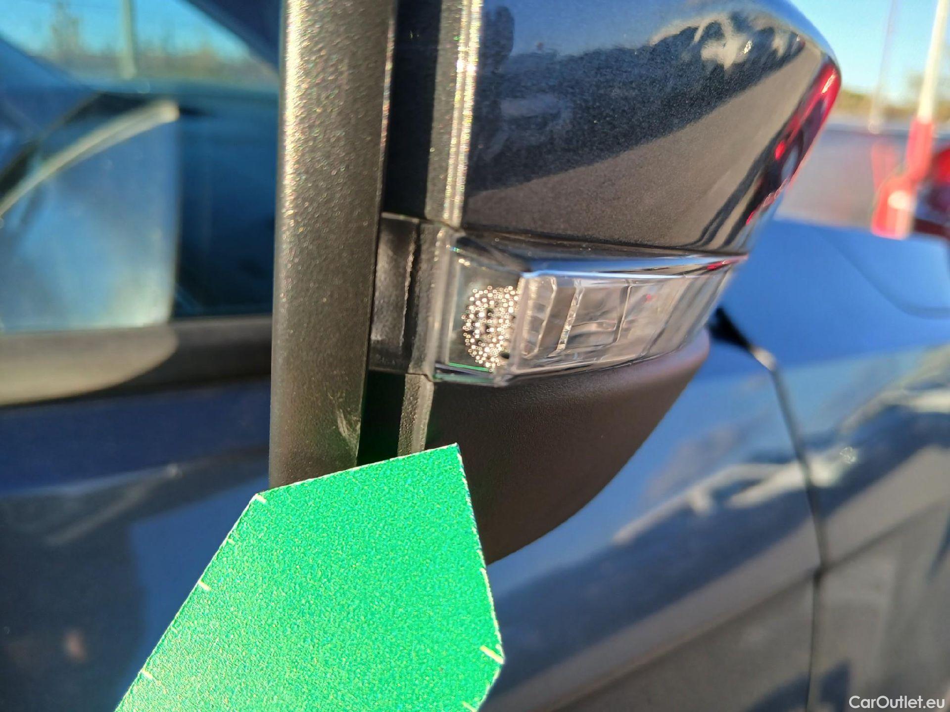  Volkswagen  T-ROC VOLKSWAGEN  / 2017 / 5P / todoterreno Advance 2.0 TDI 110kW (150CV) DSG (AC2) #23