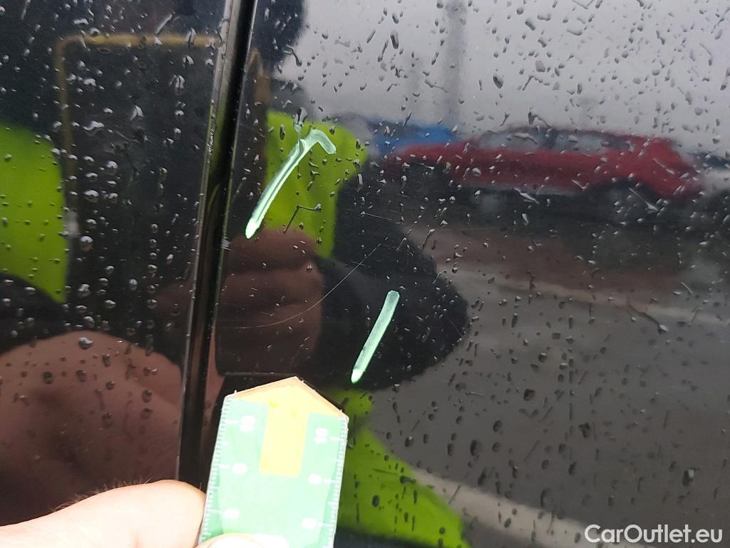  Volkswagen  T-ROC VOLKSWAGEN  / 2017 / 5P / todoterreno Advance 1.0 TSI 85kW (115CV) #13