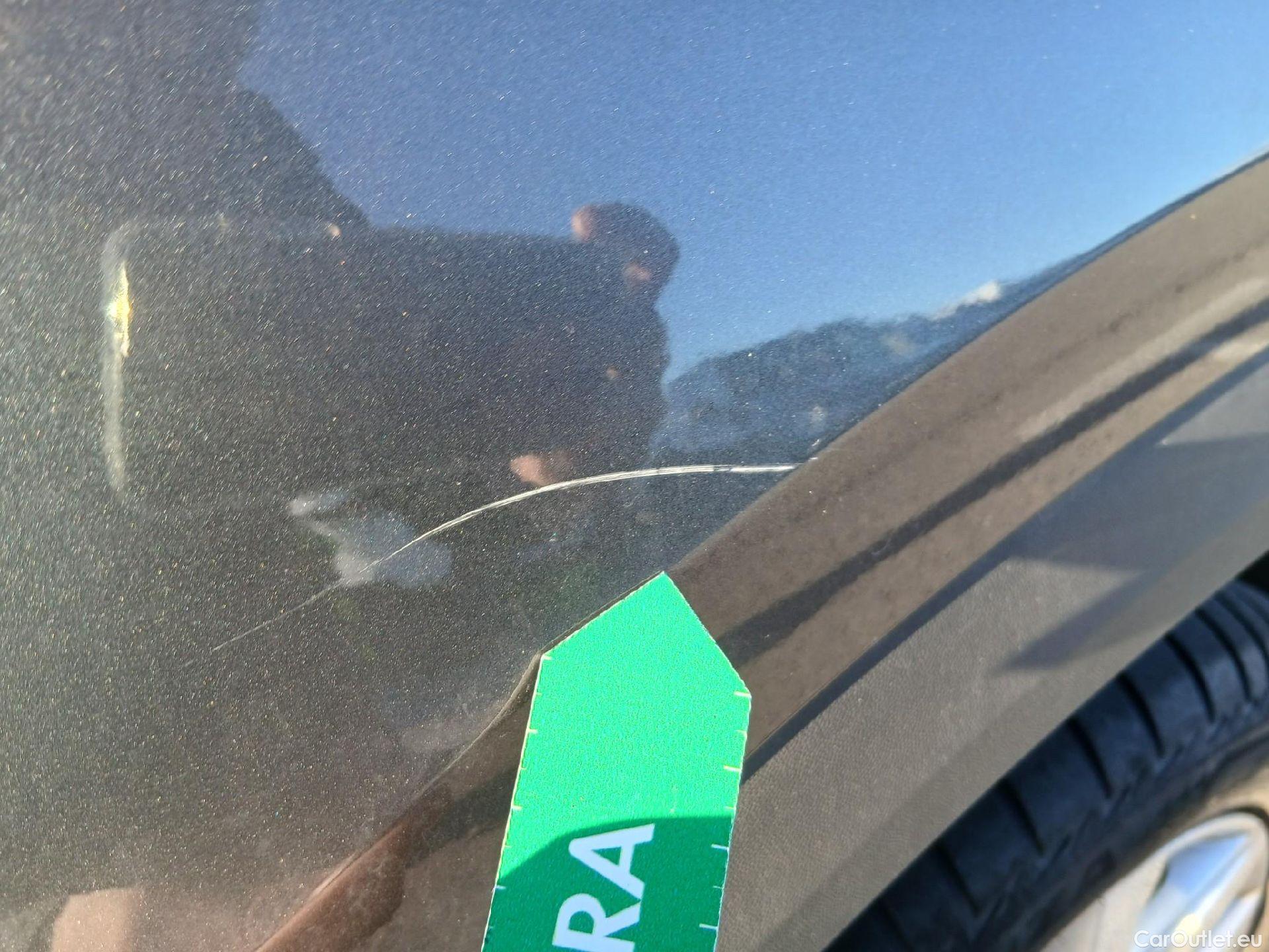  Volkswagen  T-ROC VOLKSWAGEN  / 2017 / 5P / todoterreno Advance 2.0 TDI 110kW (150CV) DSG (AC2) #19