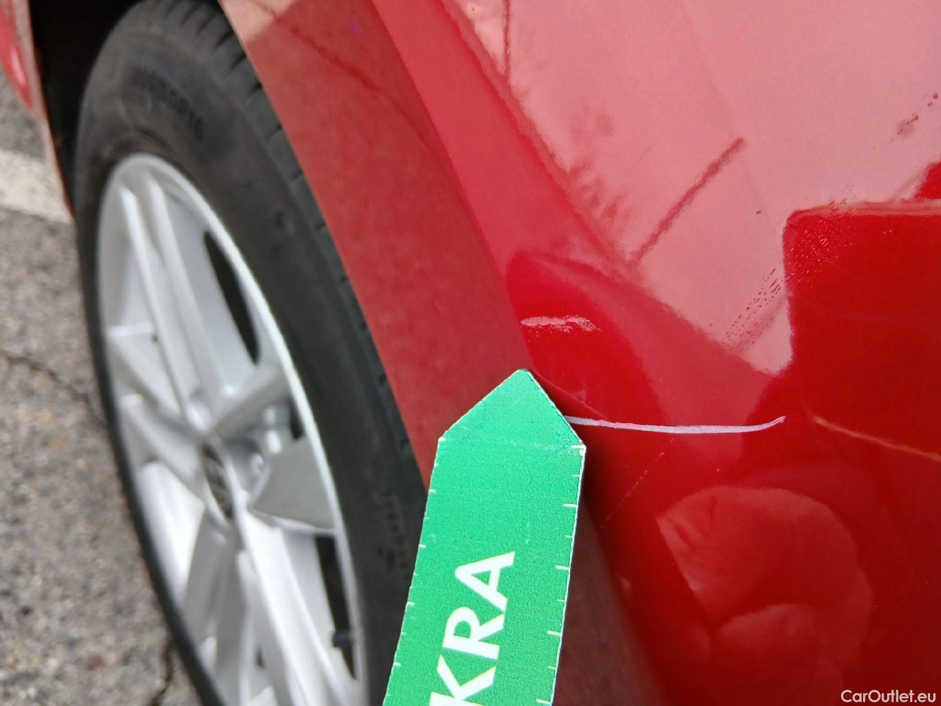  Toyota  Corolla TOYOTA  / 2019 / 5P / familiar 1.8 125H ACTIVE TECH E-CVT TOU SPORT #11