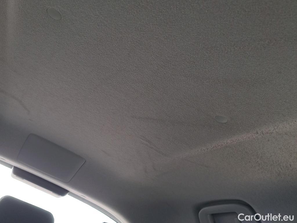  Toyota  Yaris TOYOTA  / 2020 / 5P / berlina con portón 1.5 120H Active Tech #3