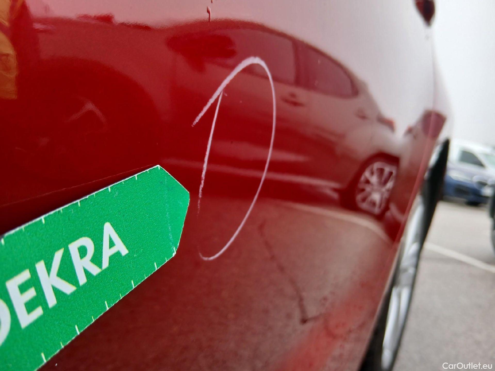  Toyota  Corolla TOYOTA  / 2019 / 5P / familiar 1.8 125H ACTIVE TECH E-CVT TOU SPORT #9