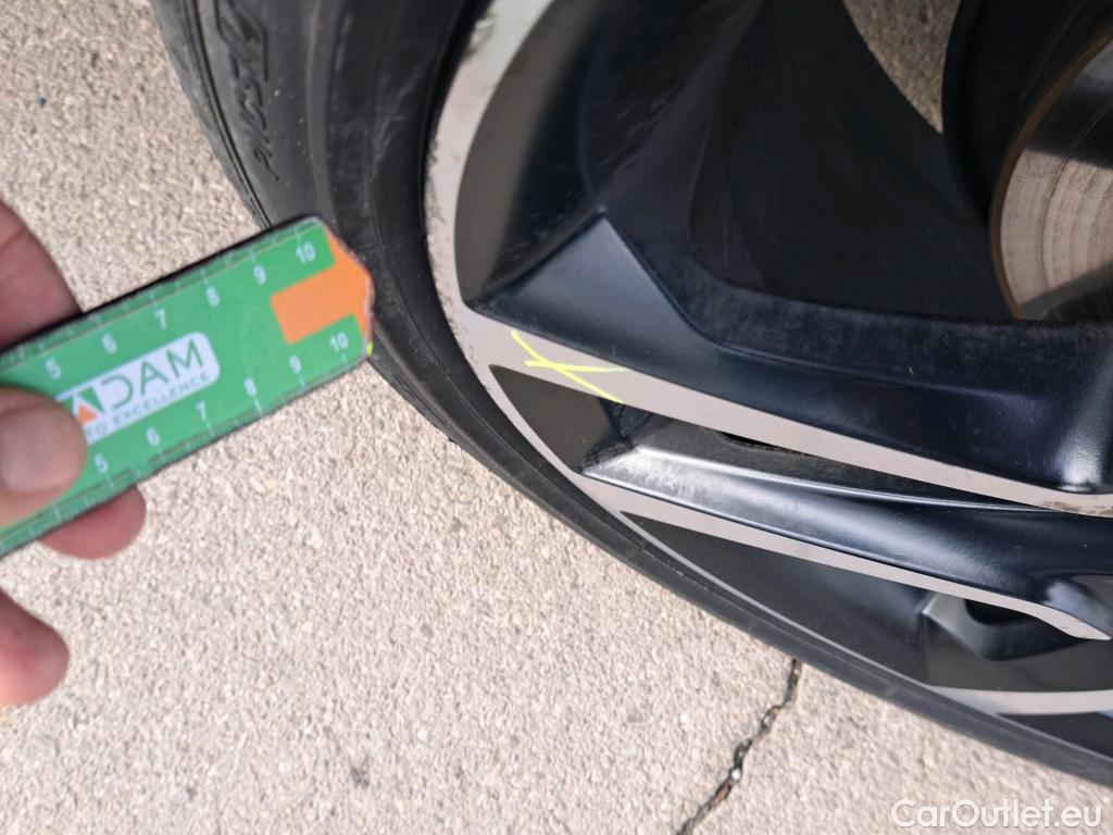  Volvo  XC60  Ultimate Dark AWD 2.0 B4 195CV AT8 E6d #8