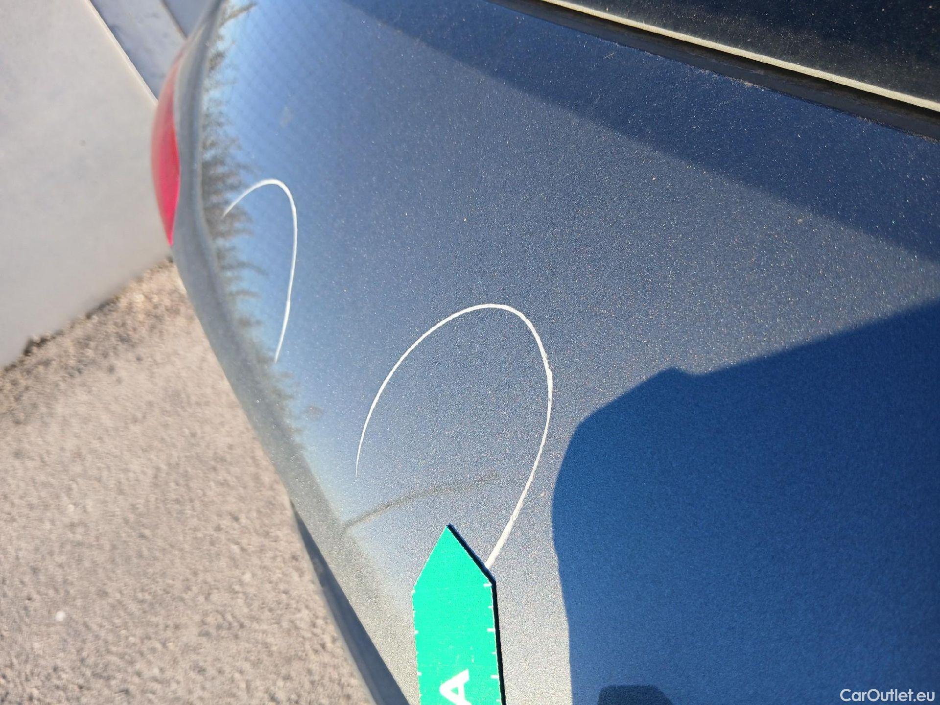  Volkswagen  T-ROC VOLKSWAGEN  / 2017 / 5P / todoterreno Advance 2.0 TDI 110kW (150CV) DSG (AC2) #18