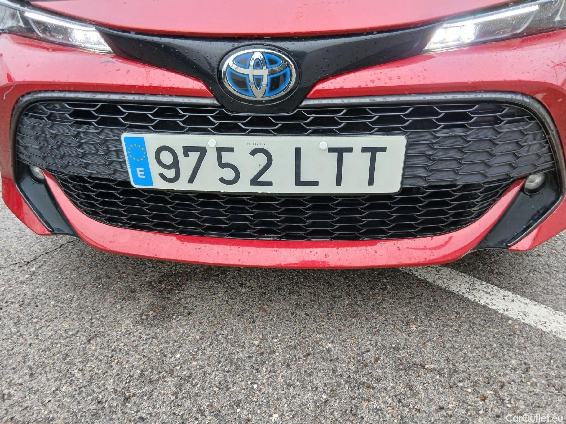  Toyota  Corolla TOYOTA  / 2019 / 5P / familiar 1.8 125H ACTIVE TECH E-CVT TOU SPORT #6