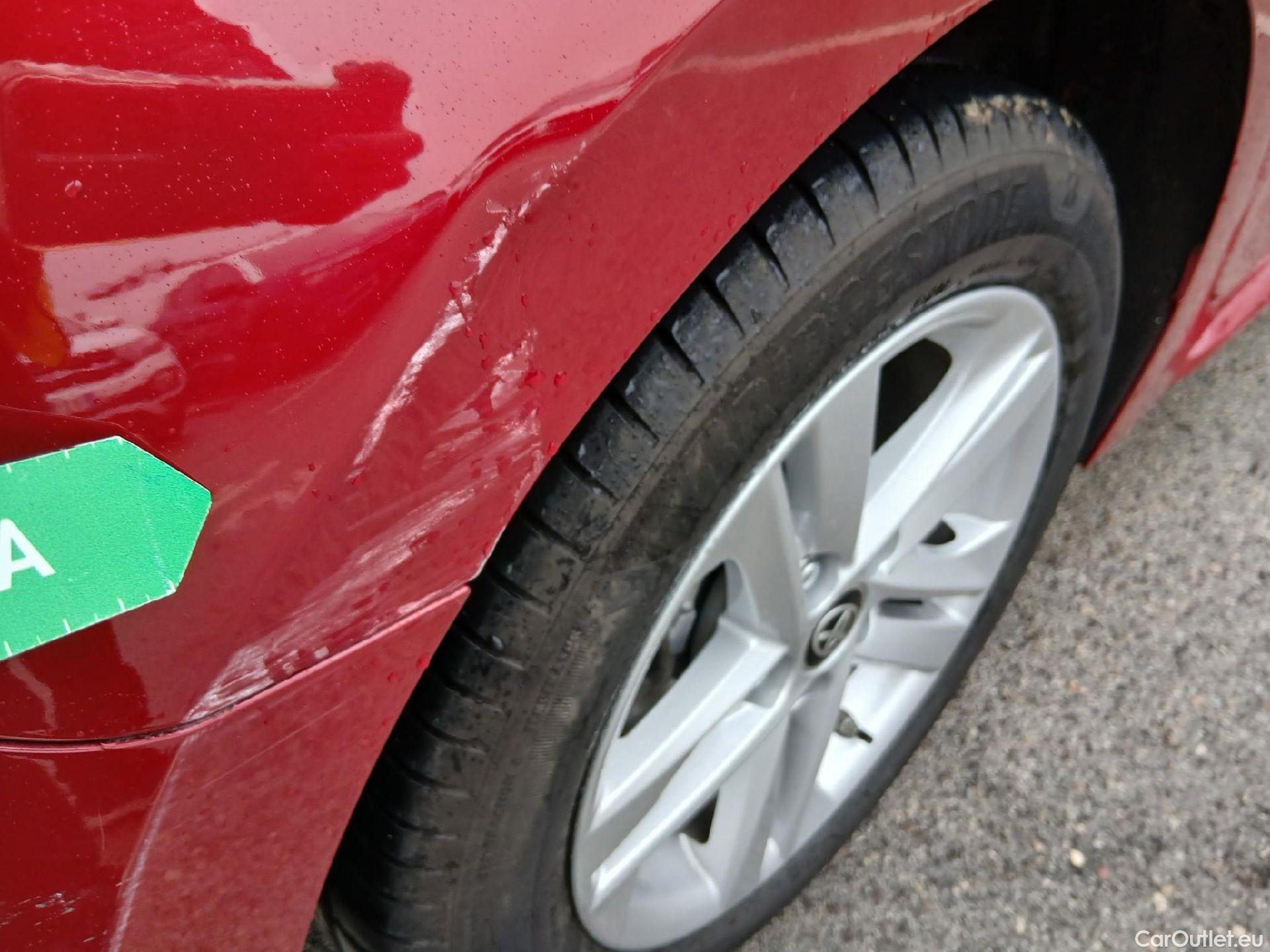  Toyota  Corolla TOYOTA  / 2019 / 5P / familiar 1.8 125H ACTIVE TECH E-CVT TOU SPORT #20