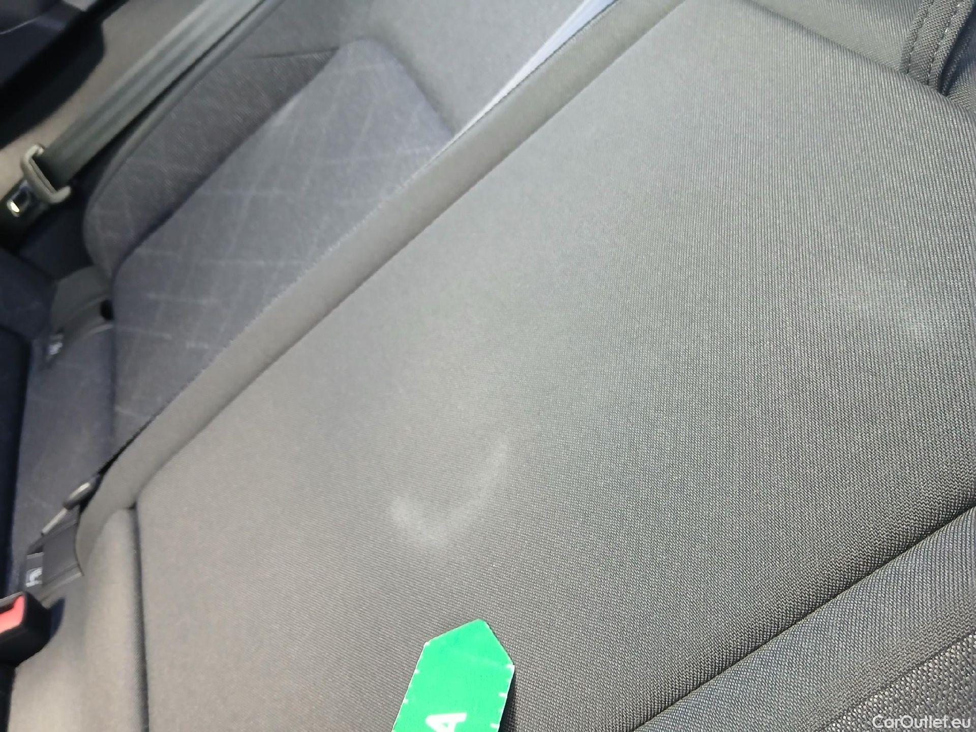  Volkswagen  Golf  VIII Berlina Life 1.0 TSI 110CV MT6 E6d #14