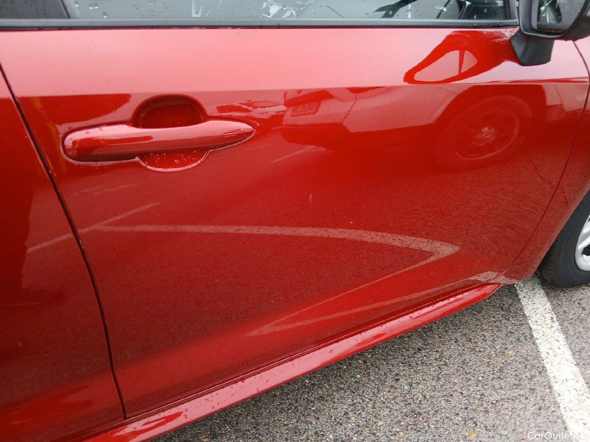  Toyota  Corolla TOYOTA  / 2019 / 5P / familiar 1.8 125H ACTIVE TECH E-CVT TOU SPORT #23