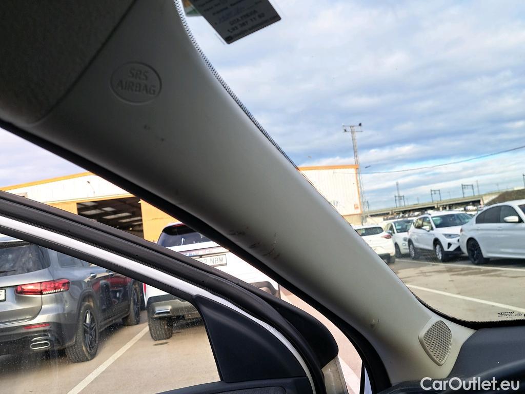  Toyota  Yaris TOYOTA  / 2020 / 5P / berlina con portón 1.5 120H Active Tech #5