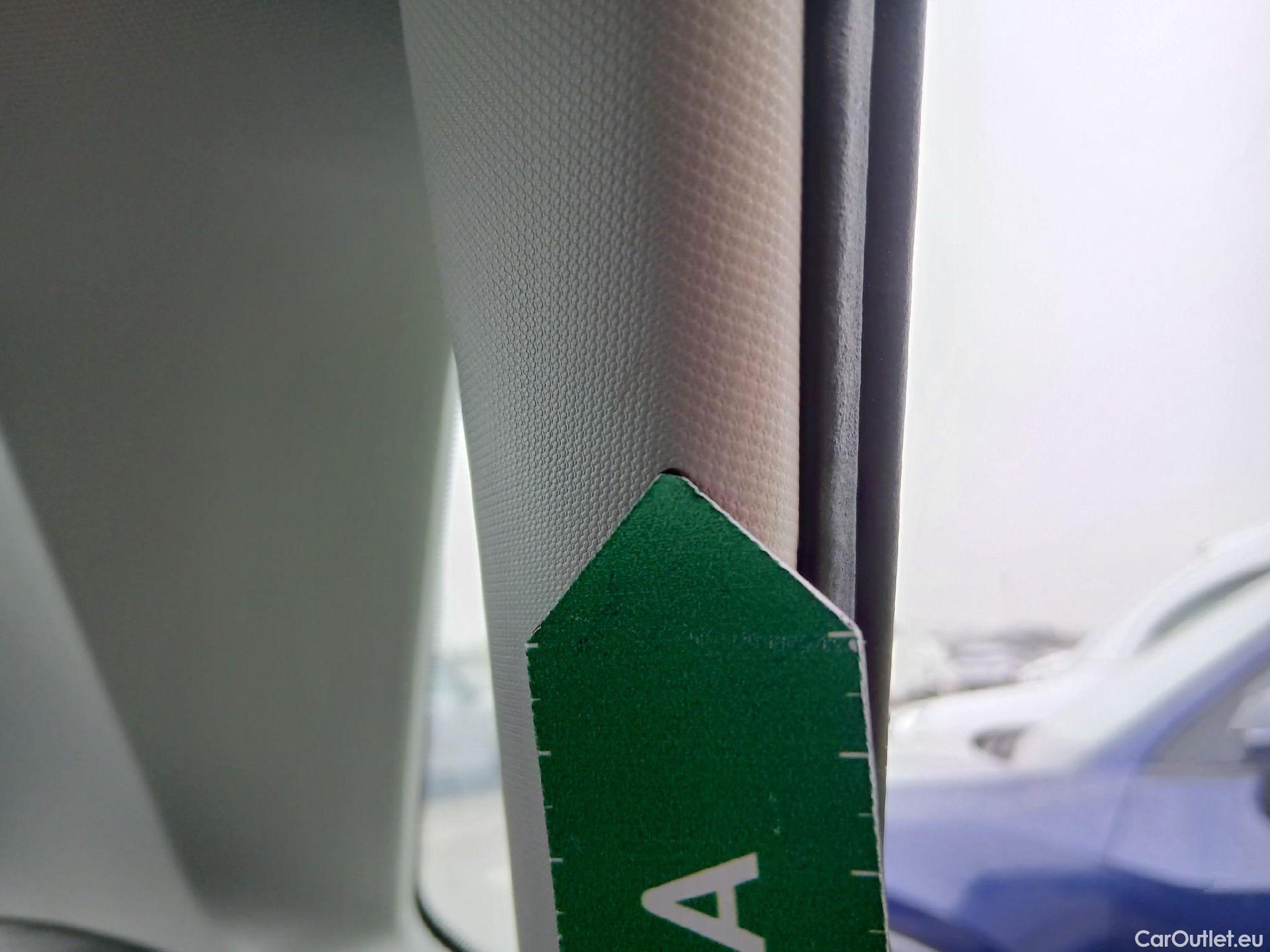  Volkswagen  Polo VOLKSWAGEN  / 2017 / 5P / berlina con portón Advance 1.0 TSI 70kW (95CV) #33