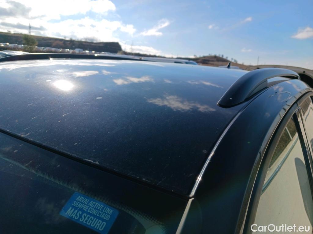  Volkswagen  Tiguan VOLKSWAGEN  / 2020 / 5P / todoterreno Life 2.0 TDI 110kW (150CV) DSG (AC2) #1