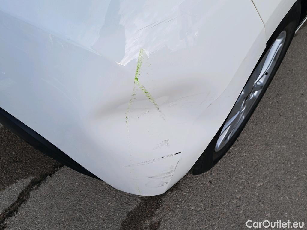  Toyota  Yaris TOYOTA  / 2020 / 5P / berlina con portón 1.5 120H Active Tech #9