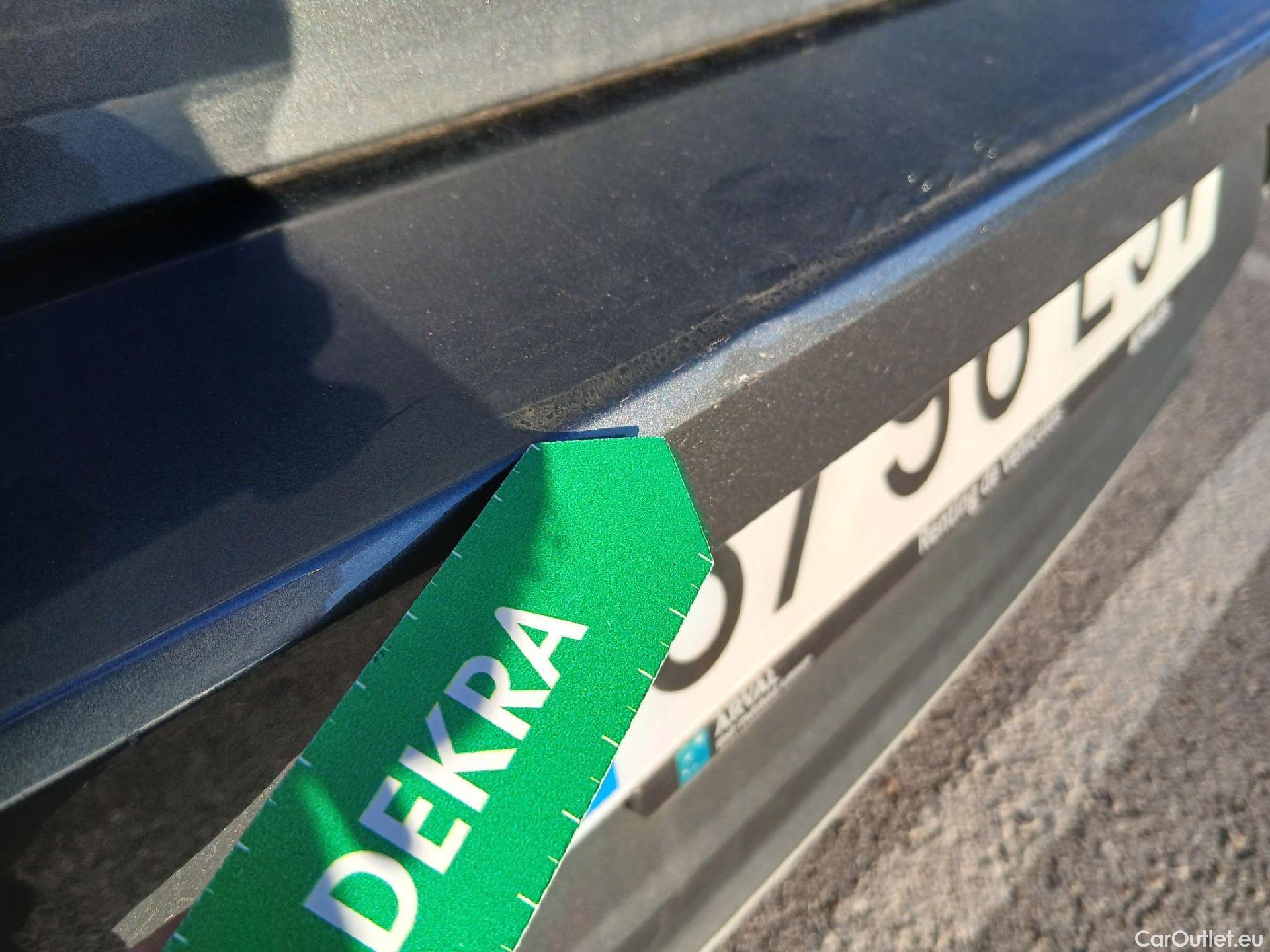  Volkswagen  T-ROC VOLKSWAGEN  / 2017 / 5P / todoterreno Advance 2.0 TDI 110kW (150CV) DSG (AC2) #16