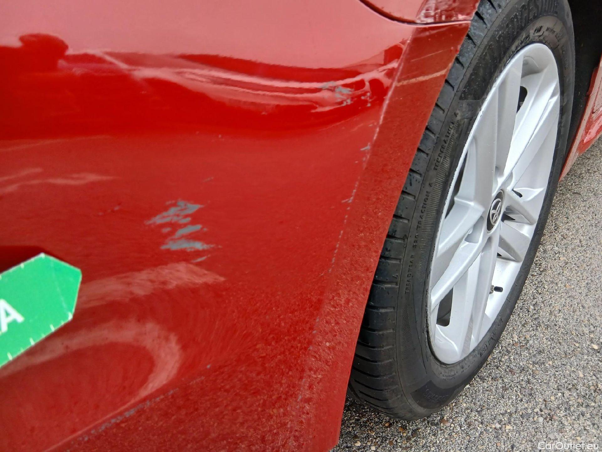  Toyota  Corolla TOYOTA  / 2019 / 5P / familiar 1.8 125H ACTIVE TECH E-CVT TOU SPORT #15