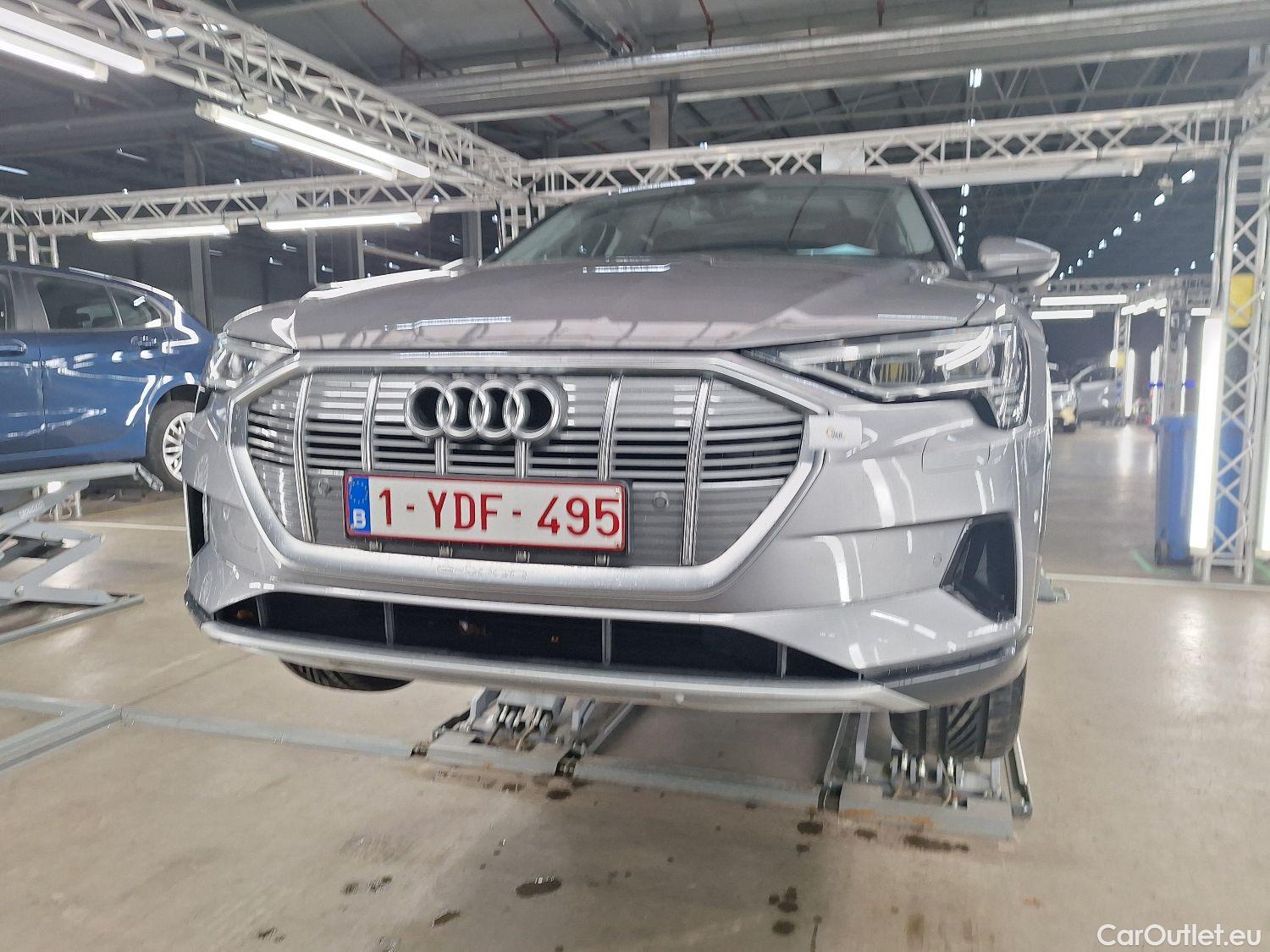  Audi  E-TRON Audi,  '19 BEV, Audi  55 Quattro Advanced 5d #31