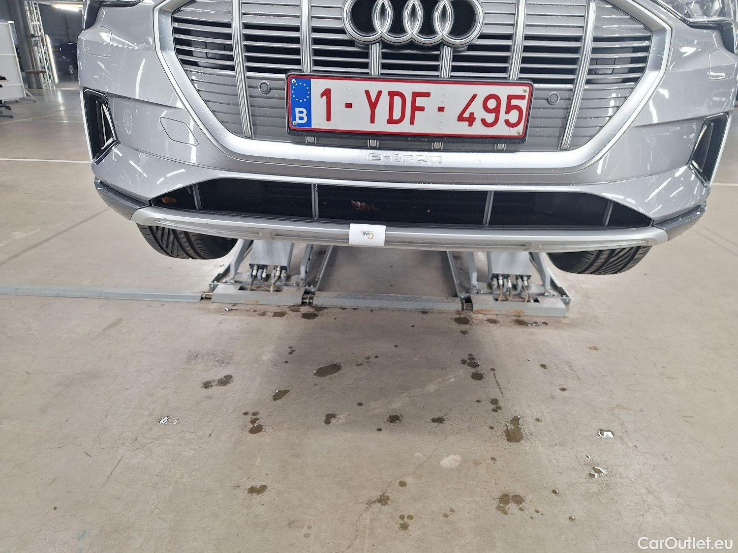  Audi  E-TRON Audi,  '19 BEV, Audi  55 Quattro Advanced 5d #48