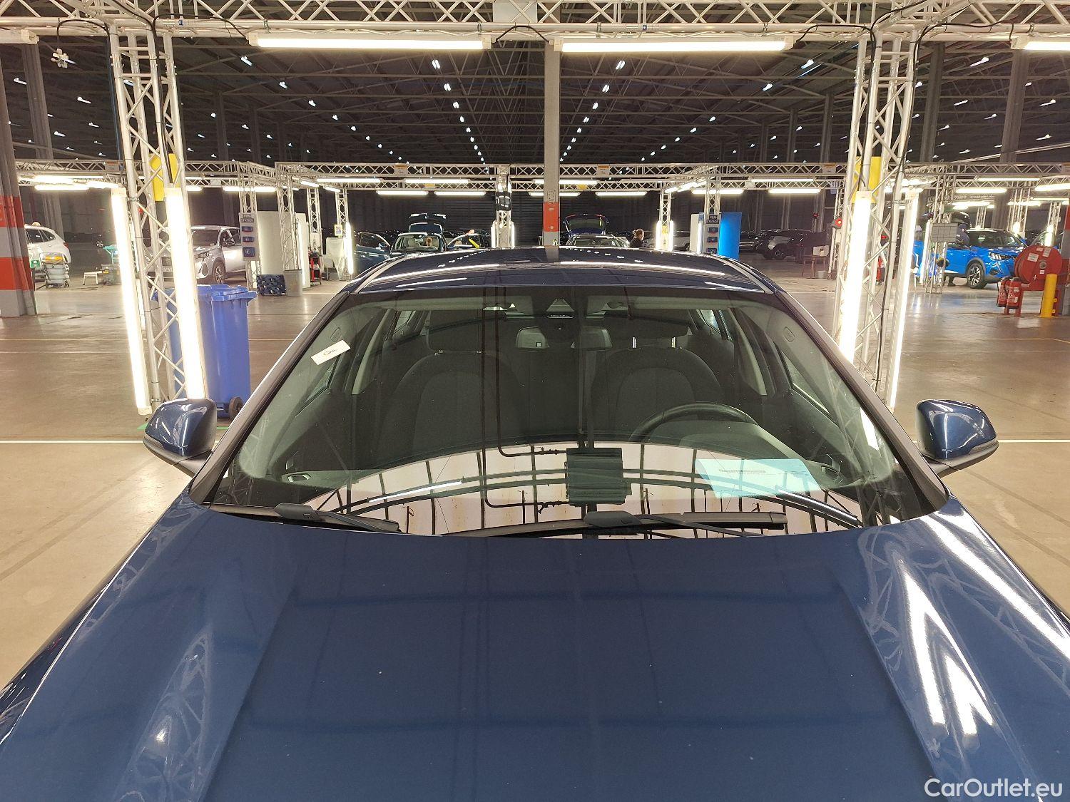  Bmw  Serie 1 BMW, 1-serie '19, BMW 1 Reeks Hatch 116d (85 kW) 5d #24