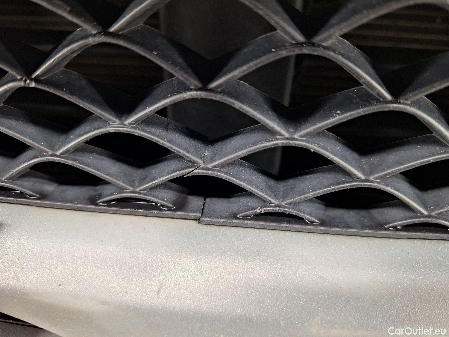  Mercedes  GLB Mercedes,  '19, Mercedes-Benz   200 d Business Solution 5d #48