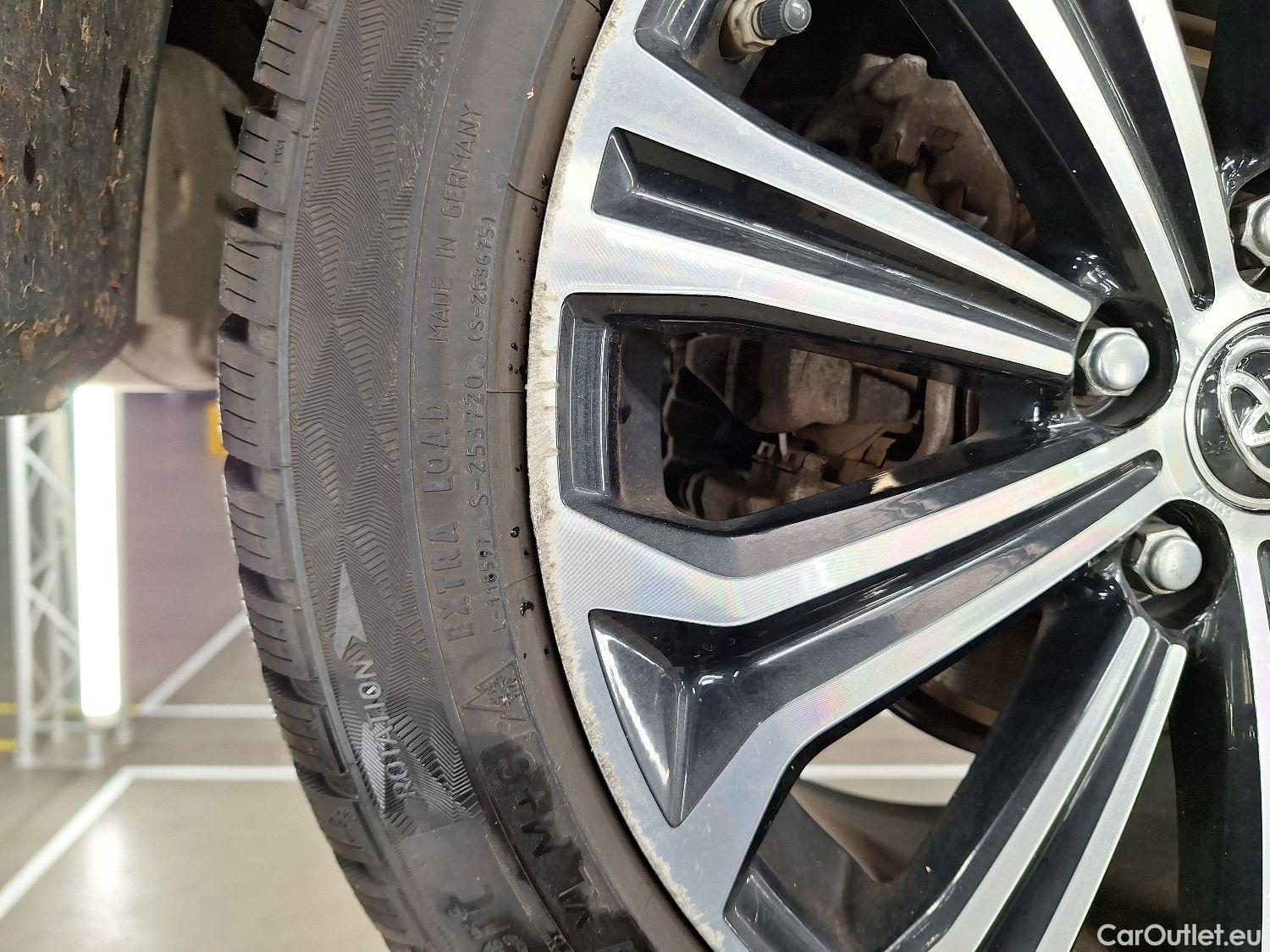  Toyota  Corolla Toyota,  TS '19, Toyota  Touring Sports 1.8 Hybrid Premium e #7