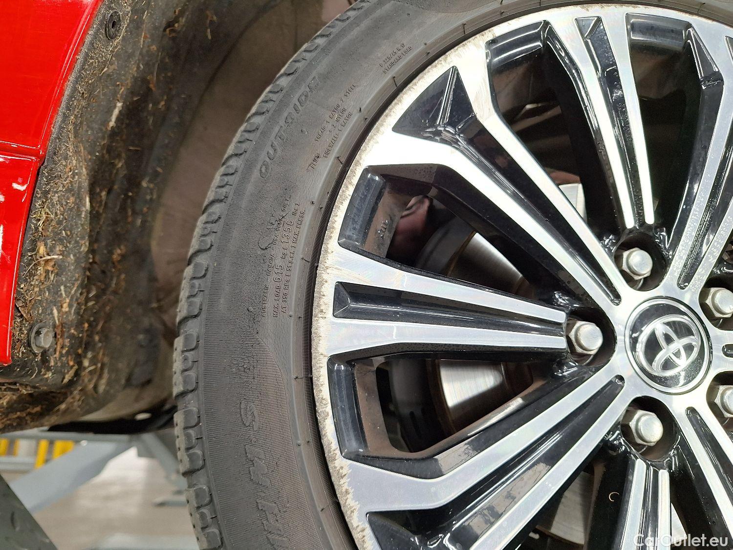  Toyota  Corolla Toyota,  TS '19, Toyota  Touring Sports 1.8 Hybrid Premium e #2