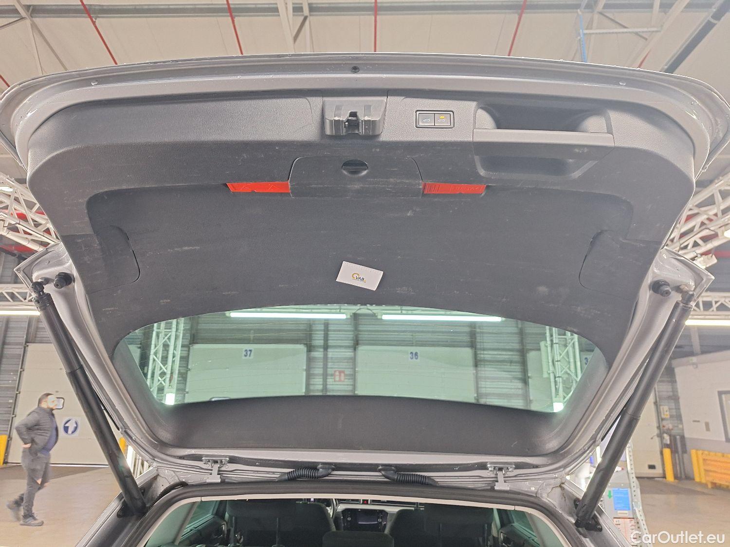  Volkswagen  Passat VW,  Variant FL'19, Volkswagen  Variant 2.0 TDI 90kW DSG Style B #3