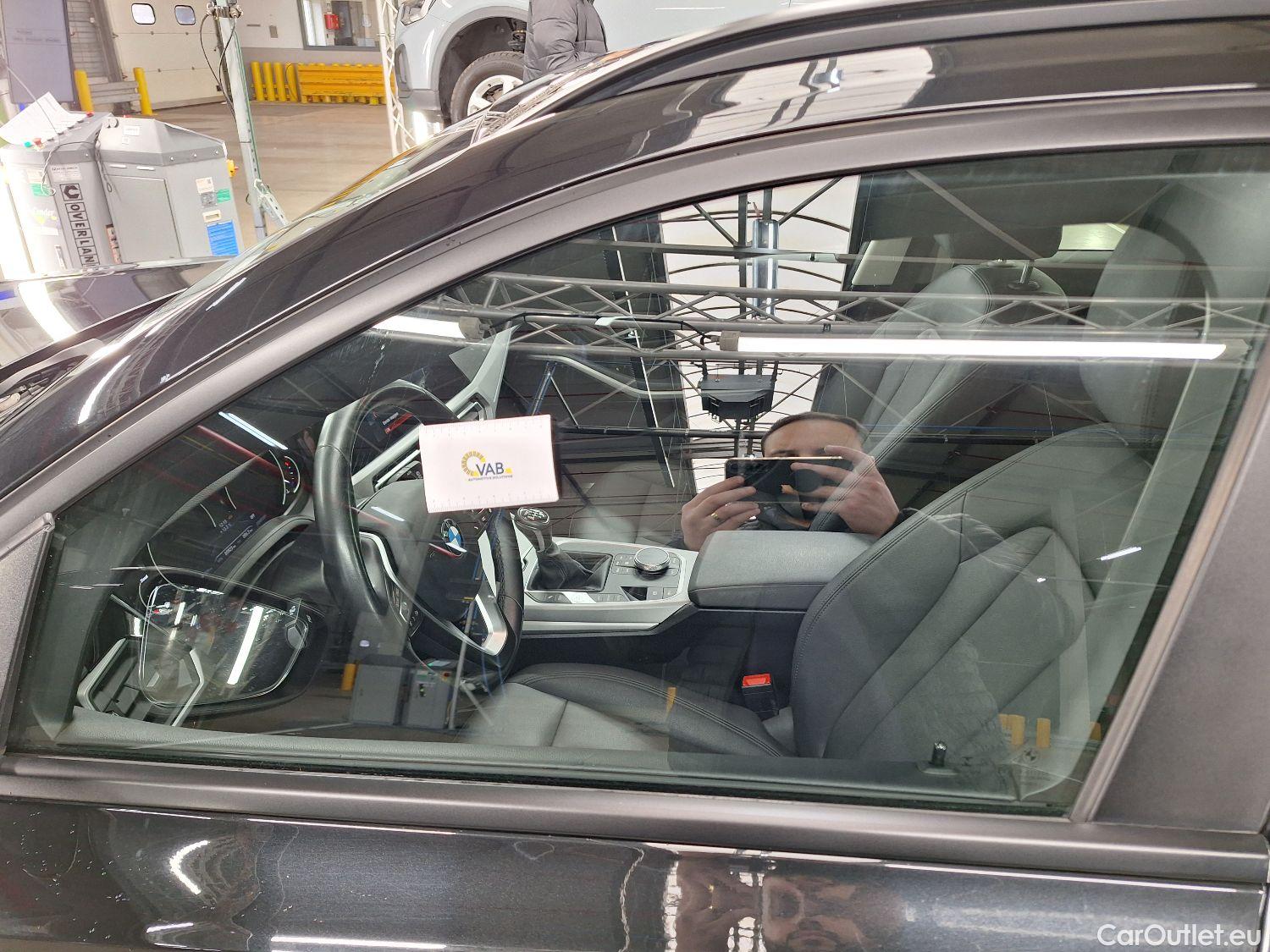  Bmw  Serie 3 BMW, 3-serie Touring '18, BMW 3 Reeks Touring 320d (120 kW) 5d #46