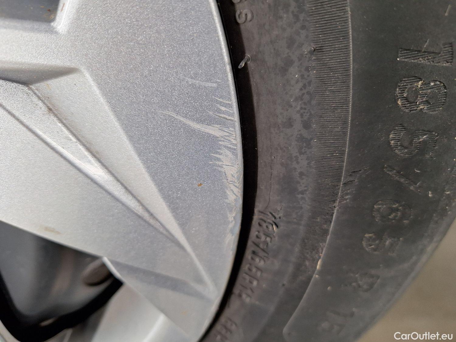  Hyundai  i20 Hyundai,  '20, Hyundai  1.0 T-GDi 74kW Twist 5d #7