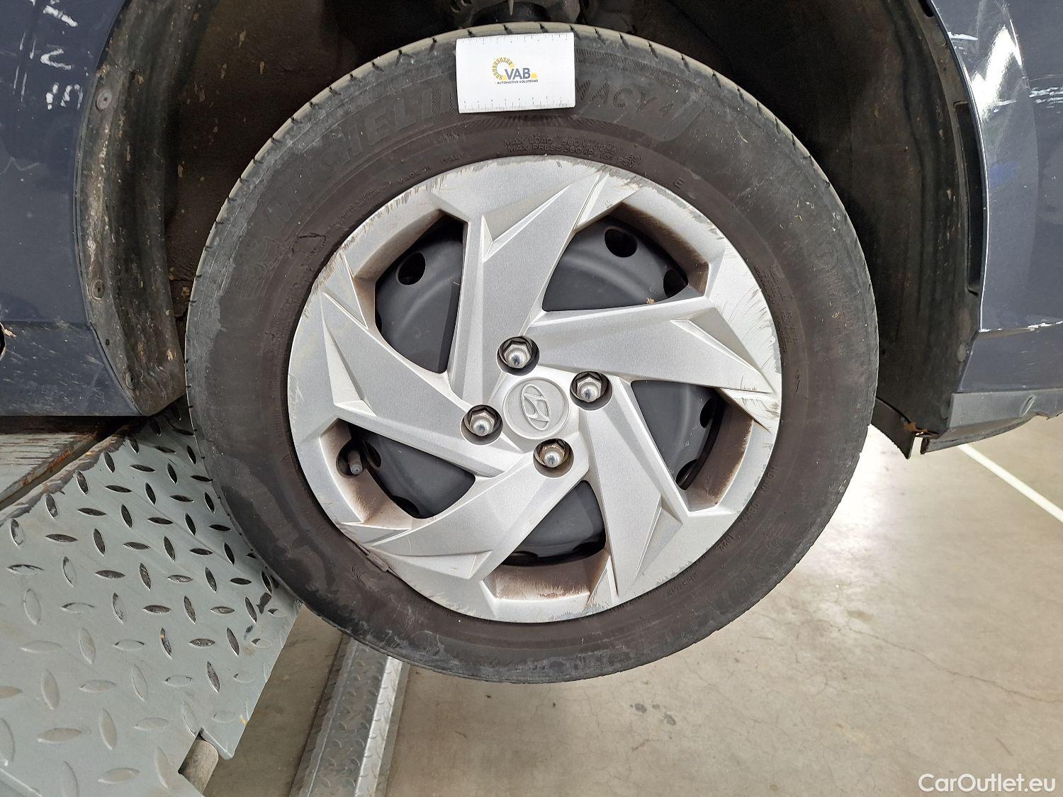  Hyundai  i20 Hyundai,  '20, Hyundai  1.0 T-GDi 74kW Twist 5d #1