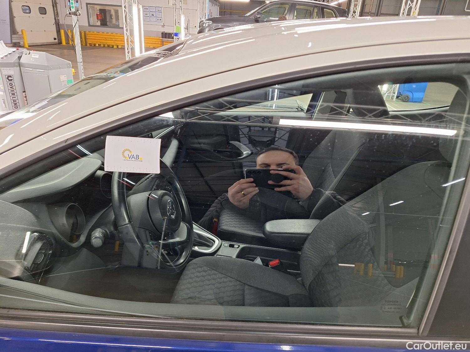  Toyota  Yaris Toyota,  '20, Toyota  1.5 VVT-i Hybrid Iconic e-CVT 5d #52