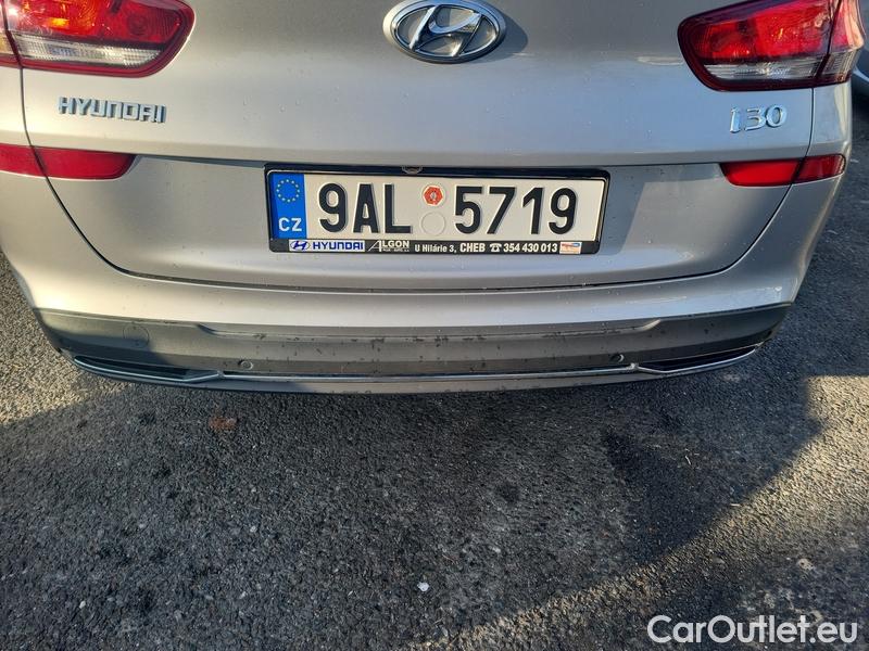  Hyundai  i30   cw (PD)(2017->)  kom.1.0TGDI 120 Comfort #11