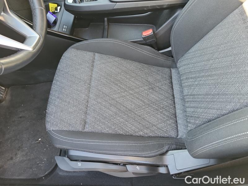  Bmw  X1  (2022)  xDrive30e AT 5d #6