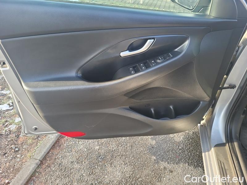  Hyundai  i30   cw (PD)(2017->)  kom.1.0TGDI 120 Comfort #22