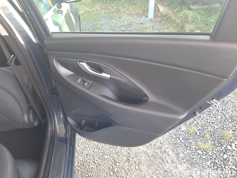  Hyundai  i30   cw (PD)(2017->)  kom.1.0TGDI 120 Smart #16