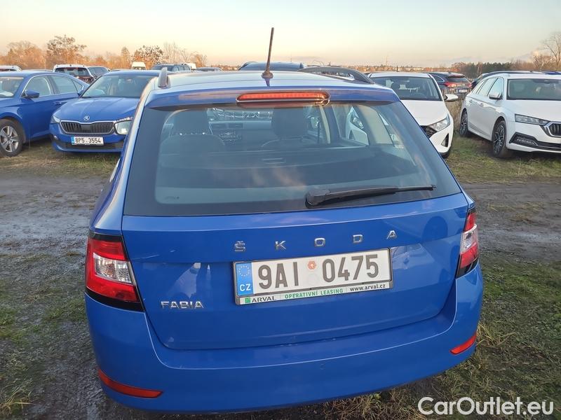  Skoda  Fabia  Combi (2015) Com.1.0TSI 70 Ambition 5d #19