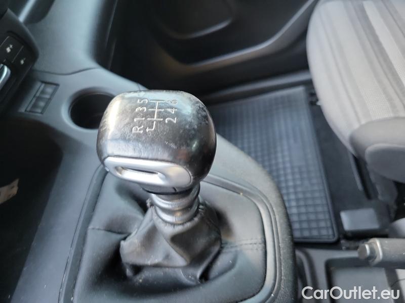  Opel  Combo  Life (E)  (2018) Com.L.1.5D 96 Elegance Plus 5d #9