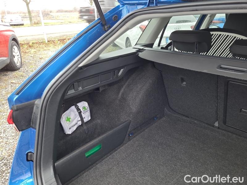  Skoda  Octavia  Combi (NX3)(2020) Oct.Combi 2.0TDI 85 Ambition #19