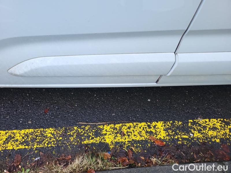  Opel  Combo  Life (E)  (2018) Com.L.1.5D 96 Elegance Plus 5d #3